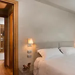 3 Aparthotel 3*